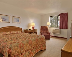 Hotel Super 8 by Wyndham New Castle (New Castle, USA)