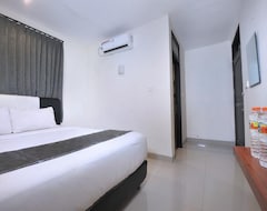 Hotelli OYO 491 Uno Hotel (Surabaya, Indonesia)