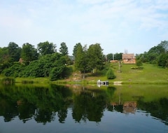Toàn bộ căn nhà/căn hộ Beautiful Lakefront Home, Great For A Peaceful Getaway... (Whitehall, Hoa Kỳ)