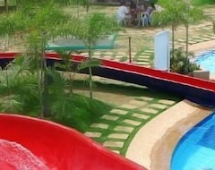 Coco Palms Resort (Danao City, Filipinas)