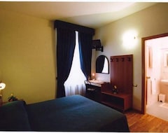 Hotel 2000 (Fabriano, Italy)