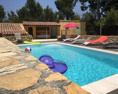 Cijela kuća/apartman Provencal House With Lots Of Charm And Private Pool On A 1,5 Acres Lot (Ceyreste, Francuska)