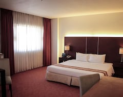 Khách sạn Casablanca Suites (Legazpi City, Philippines)