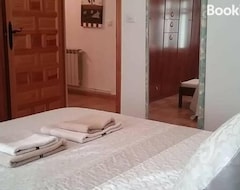 Cijela kuća/apartman 3 Bedrooms Chalet With Private Pool Terrace And Wifi At La Almarcha (La Almarcha, Španjolska)