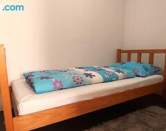 Tüm Ev/Apart Daire Holiday House With A Big Garden And Free Parking (Sikirevci, Hırvatistan)