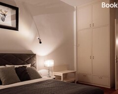 Koko talo/asunto La Apartments (Maribor, Slovenia)