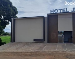 HOTEL JB (Alto Araguaia, Brazil)