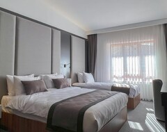 Khách sạn Sera Lake Center Hotel (Akçaabat, Thổ Nhĩ Kỳ)
