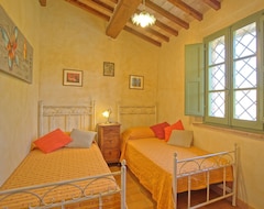 Koko talo/asunto Villa Trequanda 2 makuuhuonetta nukkuu 6 (Trequanda, Italia)