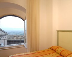 Hotel Minerva (Assisi, Italy)