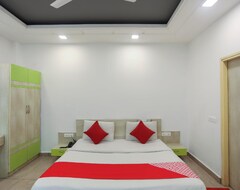 Khách sạn Oyo 67602 Loto Stays (Noida, Ấn Độ)