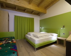 Bed & Breakfast Agritur I Colori (Sanzeno, Ý)