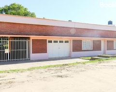 Entire House / Apartment Amplia Quinta Familiar En Sauce Viejo (Santa Fe City, Argentina)