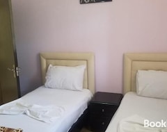 Hotelli Hotel Flora (Çorovoda, Albania)