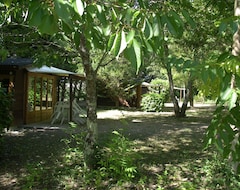 Toàn bộ căn nhà/căn hộ Camping Le Petit Lion - Lodges Bois (Vendoire, Pháp)