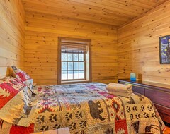 Koko talo/asunto Poconos Family Fun - Ultimate Cabin Retreat! (Dunmore, Amerikan Yhdysvallat)