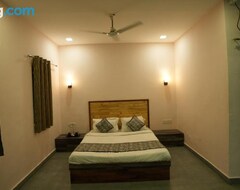 Lomakeskus Waterstone resort (Chhindwara, Intia)