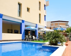Khách sạn Costa Verde Rentalmar (Cambrils, Tây Ban Nha)