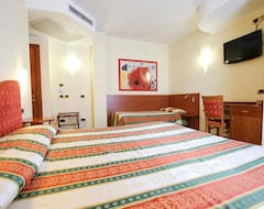 Khách sạn Hotel Miro' (Garda, Ý)