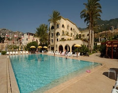 Hotel Four Stars And Beach Club (Jounieh, Líbano)