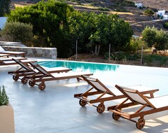 Cijela kuća/apartman Luxury Apartment With Pool (Ano Siros, Grčka)
