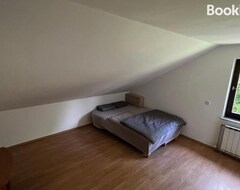 Nhà trọ Rooms And Apartments Bis (Trnovska vas, Slovenia)