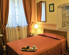 Hotel Diana (Lucca, Italy)