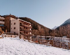 Khách sạn Hotel Bergschlössl (Lüsen, Ý)