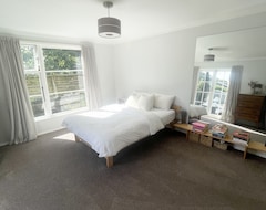 Casa/apartamento entero 15 Minutes From Wellington Cbd! Spacious 3 Bedroom Home In Belmont. (Lower Hutt, Nueva Zelanda)