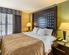 Hotel Quality Suites (Sherman, USA)