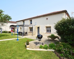 Casa/apartamento entero Beautiful Private Villa For 6 People With Wifi, Private Pool, Tv, Patio And Parking (Brax, Francia)