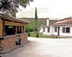 Toàn bộ căn nhà/căn hộ Rustic Cave House In Alcudia De Guadix With Pool (Valle del Zalabí, Tây Ban Nha)