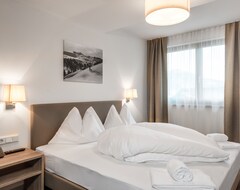 Khách sạn AlpenParks Hotel & Apartment Orgler Kaprun (Kaprun, Áo)