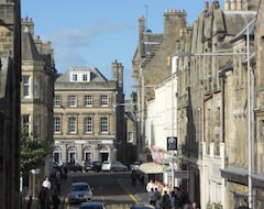 Entire House / Apartment Beautiful, 2 Bedroom Flat In The Very Heart Of Historic St Andrews (St. Andrews, United Kingdom)