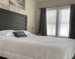 Hele huset/lejligheden Modern 2br With W/d In Unit, Parking, Central Air (Boston, USA)
