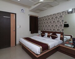 OYO 10414 Hotel Tushar Residency (Mathura, Indien)