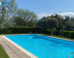 Toàn bộ căn nhà/căn hộ Apartment With A Wonderful View Of Lake Garda (Toscolano Maderno, Ý)