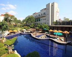 Khách sạn Hotel Chereville (Yangpyeong, Hàn Quốc)