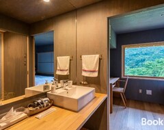 Otel Katada Lodge & Villa (Ebetsu, Japonya)