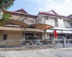 Khách sạn OYO 1284 Executive Residence (Semarang, Indonesia)