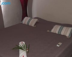 Hotel Villa F3 Piscine Privee A 15 Min Des Plages Avec Option Sortie En Mer A Bord Dune Yole De Peche Traditionnelle (Rivière-Pilote, Antilles Française)