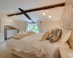 Toàn bộ căn nhà/căn hộ Bizewell Farmhouse - Five Bedroom House, Sleeps 10 (Immingham, Vương quốc Anh)