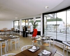 Khách sạn Comfort Suites Port-Marly Paris Ouest (Le Port-Marly, Pháp)
