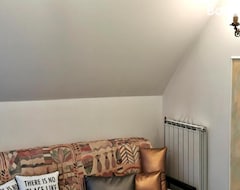 Koko talo/asunto Apartmaji Arko (Ribnica, Slovenia)