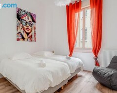 Koko talo/asunto Le Pop, Appartement Moderne Et Spacieux (Saint-Étienne, Ranska)