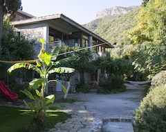 Toàn bộ căn nhà/căn hộ Studios-Kyparissi, Apartment Stafyli In The Heart Of Arcadia / Peleponnes (Poulithra, Hy Lạp)