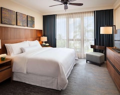Hilton Hawaiian Village- 2 Bedroom Unit Sleeps 6! - Honolulu