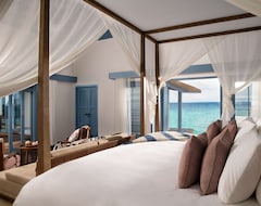 Hotel Raffles Maldives Meradhoo Resort (Thinadhoo, Maldives)