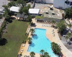 Hotel New Construction W/ Huge Community Pool, Playground, Beach Access (Port St. Joe, Sjedinjene Američke Države)
