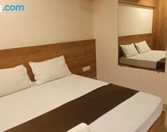 Khách sạn Hotel Apple Inn - Santacruz (Mumbai, Ấn Độ)